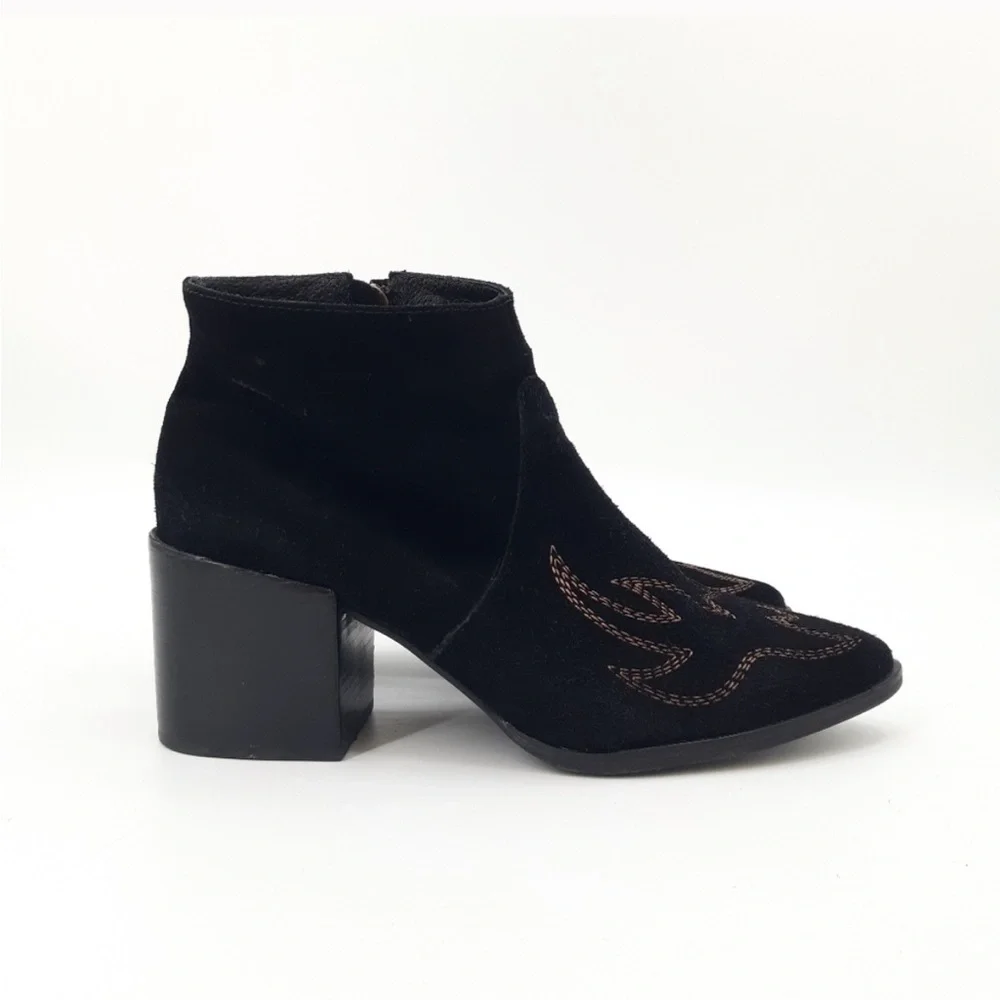 Matisse | Vox‎ Western Embroidered Bootie in Black Suede - 9.5